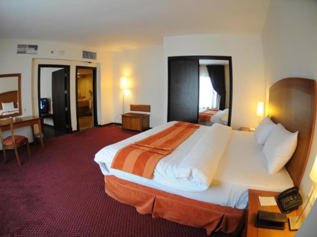 Hala Hotel Эль-Хубар Экстерьер фото